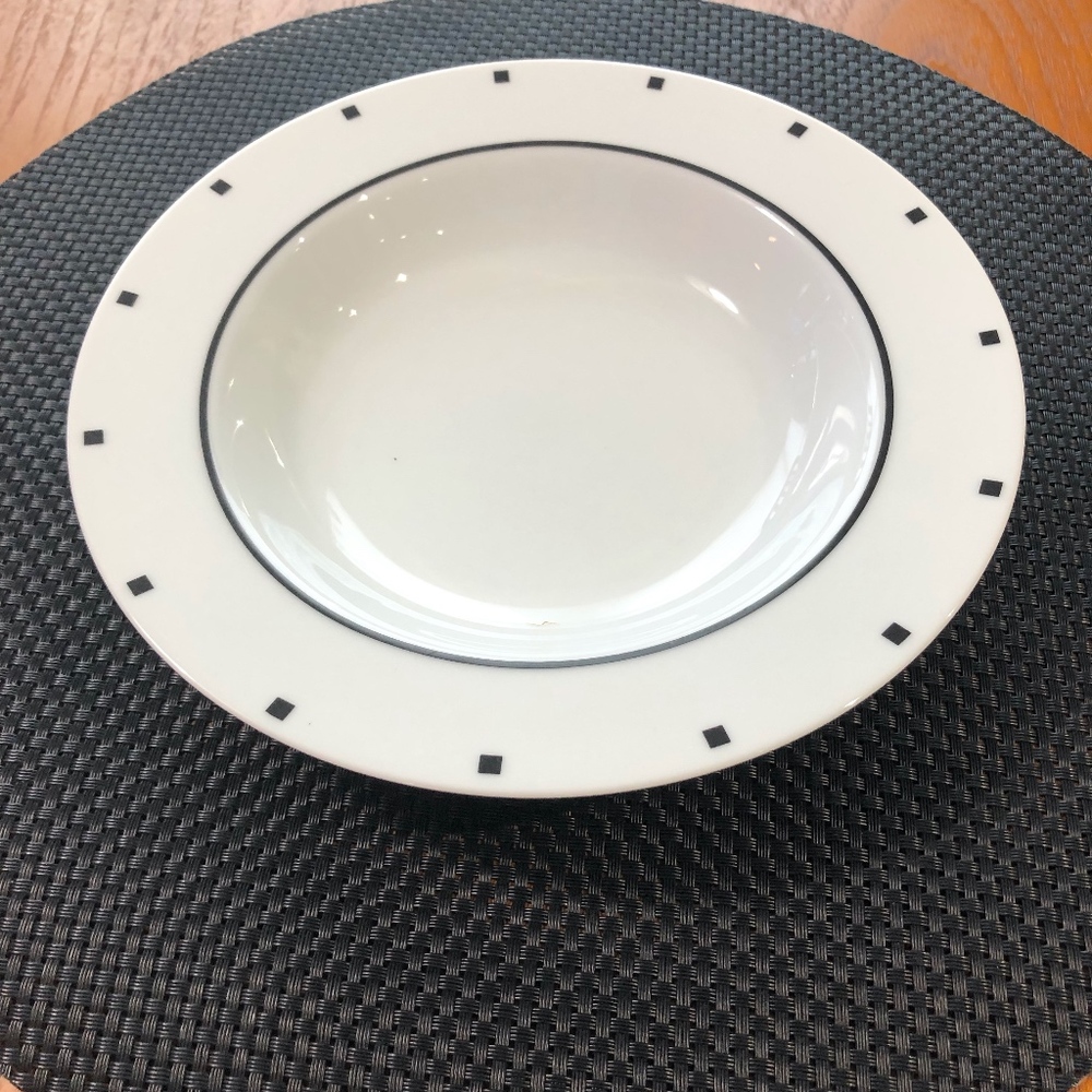 Sasaki Metropolis Black Soup Bowl